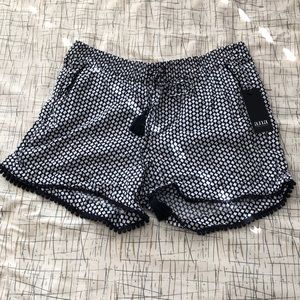 A.N.A. Ladies Shorts Sz:Sm NWT